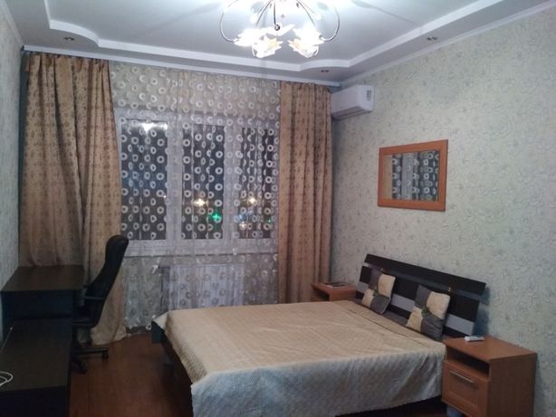 Rent an apartment in Kyiv on the St. Hradynska per 9500 uah. 