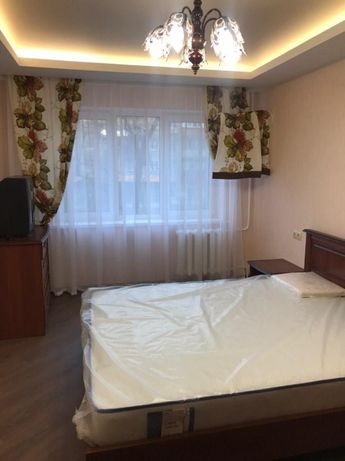 Rent an apartment in Kyiv on the Avenue Maiakovskoho Volodymyra per $590 