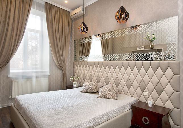 Rent daily an apartment in Odesa on the St. Derybasivska per 1250 uah. 