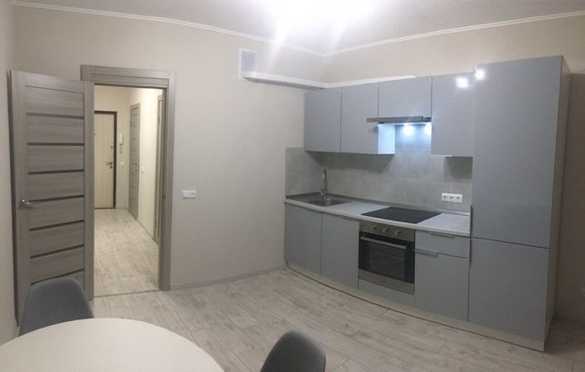 Rent an apartment in Kyiv on the St. Revutskoho 42б per 12000 uah. 