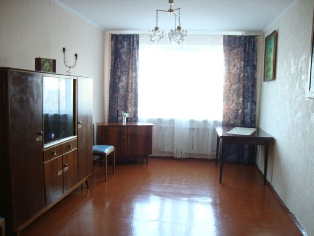 Rent an apartment in Cherkasy on the St. Tolstoho 8/9 per 5000 uah. 