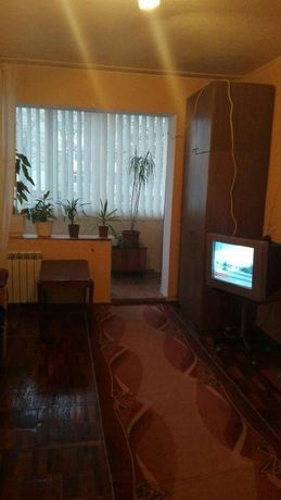 Rent an apartment in Berdiansk on the St. Berdianska 2 per 1111 uah. 