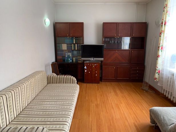 Rent an apartment in Dnipro on the St. Titova per 6000 uah. 