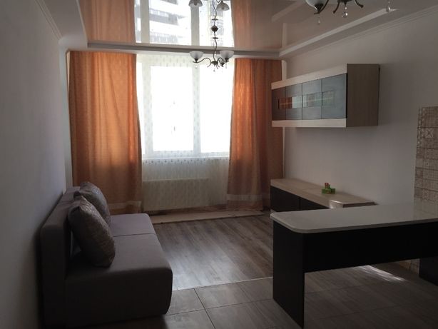 Rent an apartment in Kyiv on the St. Hertsena 35а per 14000 uah. 