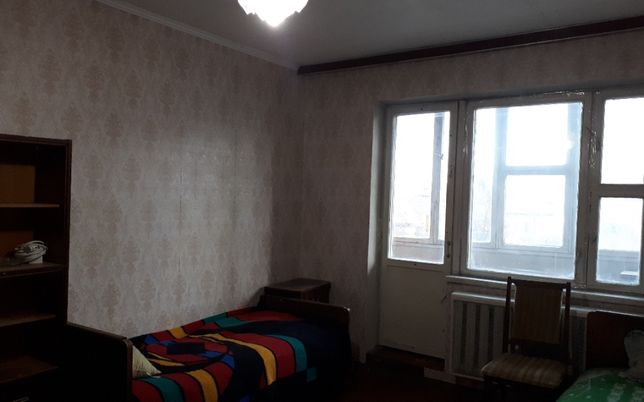 Rent a room in Kyiv on the Kontraktova square 11 per 4500 uah. 