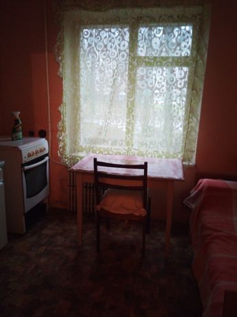 Rent an apartment in Zaporizhzhia on the St. Istorychna 38а per 1800 uah. 