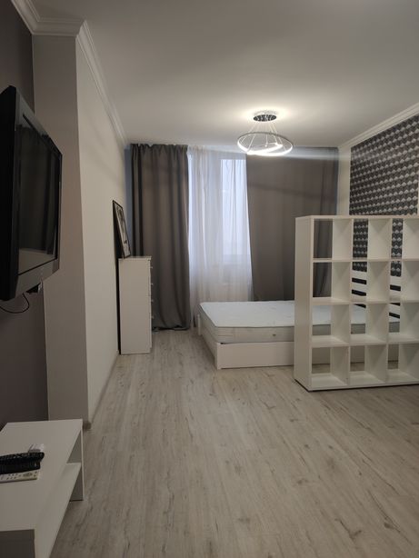 Rent an apartment in Kyiv on the Avenue Sobornosti per 13000 uah. 
