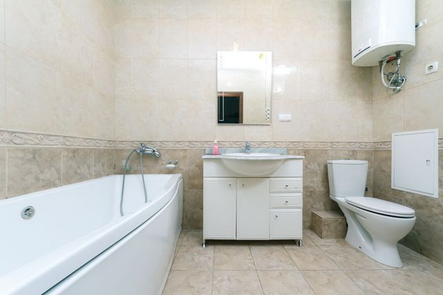 Rent a room in Kyiv in Darnytskyi district per 5500 uah. 