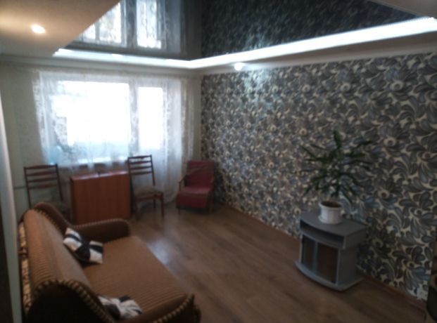 Rent an apartment in Kramatorsk on the Blvd. Mashynobudivnykiv per 4000 uah. 