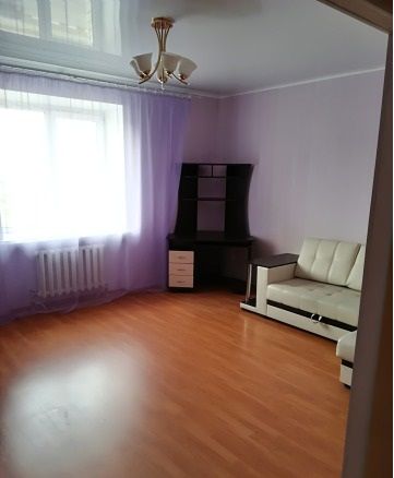 Rent an apartment in Dnipro on the Avenue Bohdana Khmelnytskoho per 5500 uah. 