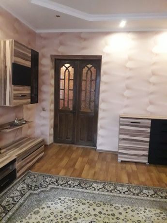 Rent an apartment in Mariupol per 4500 uah. 