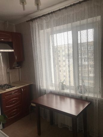 Rent an apartment in Berdiansk on the Avenue Skhidnyi 228 per 3500 uah. 