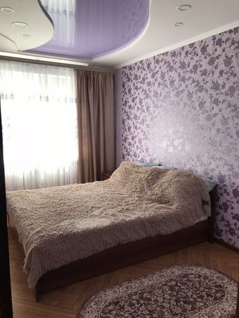 Rent an apartment in Berdiansk on the Avenue Azovskyi per 4000 uah. 