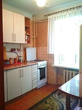 Rent an apartment in Sumy on the St. Romenska 1 per 1600 uah. 
