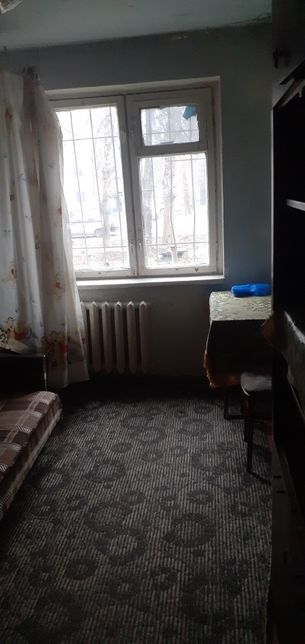 Rent an apartment in Kryvyi Rih on the St. Apostolivska per 4000 uah. 