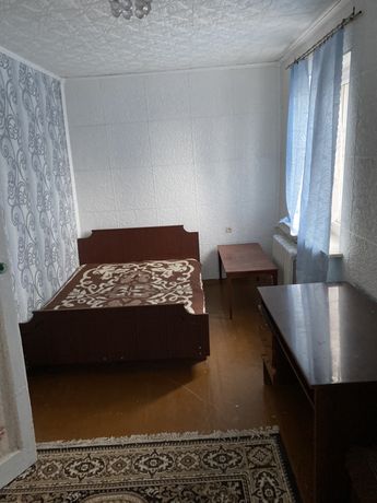 Rent an apartment in Kryvyi Rih on the St. Vitaliia Matusevycha 23 per 4500 uah. 