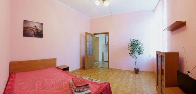 Rent daily an apartment in Lutsk on the St. Prylutska per 220 uah. 