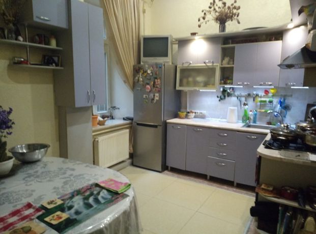 Rent an apartment in Odesa in Prymorskyi district per 9000 uah. 