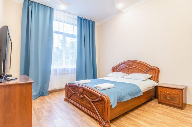 Rent daily an apartment in Kyiv on the St. Tolstoho (Bortnychi) per 900 uah. 