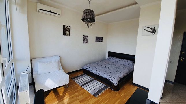 Rent daily an apartment in Odesa on the Blvd. Frantsuzkyi per 499 uah. 