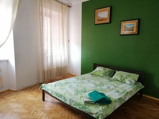 Rent daily an apartment in Lviv on the Rynok square per 400 uah. 