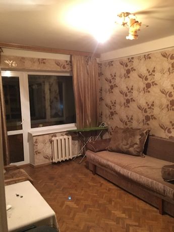 Rent a room in Kyiv near Metro Vystavkovyi tsentr per 3500 uah. 