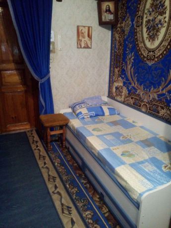 Снять комнату в Одессе в Приморском районе за 1700 грн. 