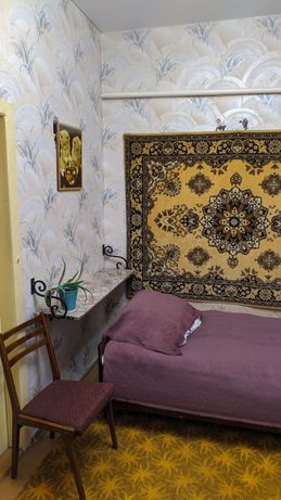 Rent a room in Chernihiv on the lane Tykhyi per 1000 uah. 