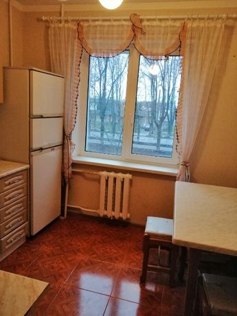Rent an apartment in Sumy on the St. Petropavlivska per 4000 uah. 