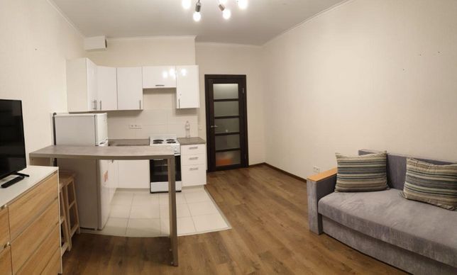 Rent an apartment in Kyiv near Metro Minska per 10000 uah. 