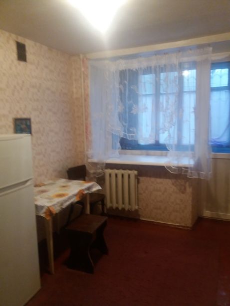 Rent an apartment in Mariupol on the Avenue Metalurhiv per 3000 uah. 
