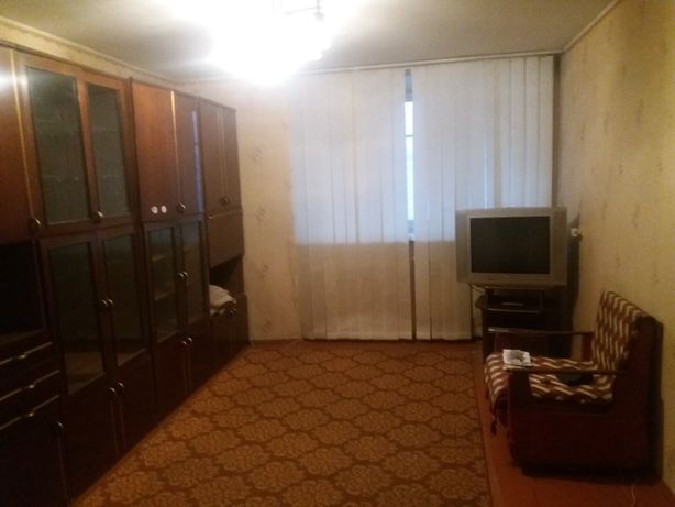 Rent an apartment in Mariupol on the Avenue Metalurhiv per 3000 uah. 