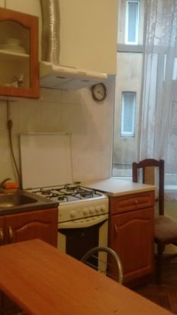 Rent daily a room in Lviv on the St. Prostora per 500 uah. 