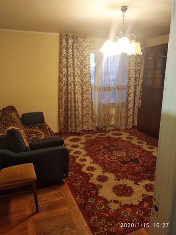 Снять квартиру в Киеве возле ст.М. Святошин за 10000 грн. 