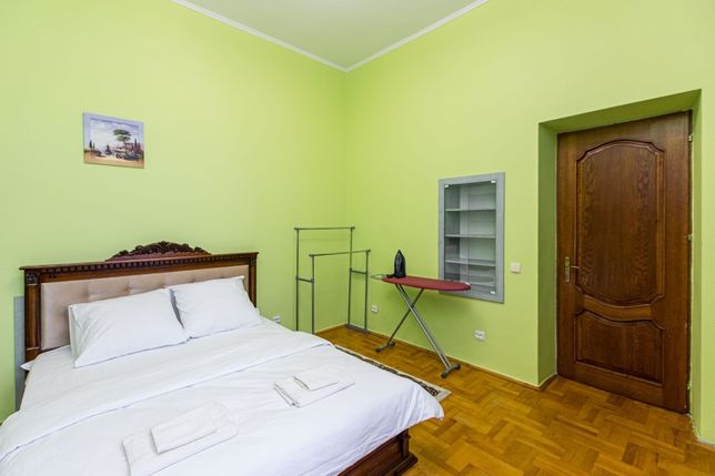 Rent daily an apartment in Lviv on the St. Horodotska 67 per 500 uah. 