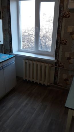 Rent an apartment in Mariupol on the Avenue Metalurhiv 1 per 1500 uah. 
