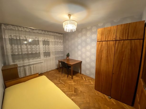 Rent an apartment in Ternopil on the St. Luchakivskoho 12а per 2500 uah. 