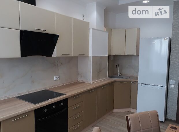 Rent an apartment in Odesa on the St. Henuezka per 13699 uah. 