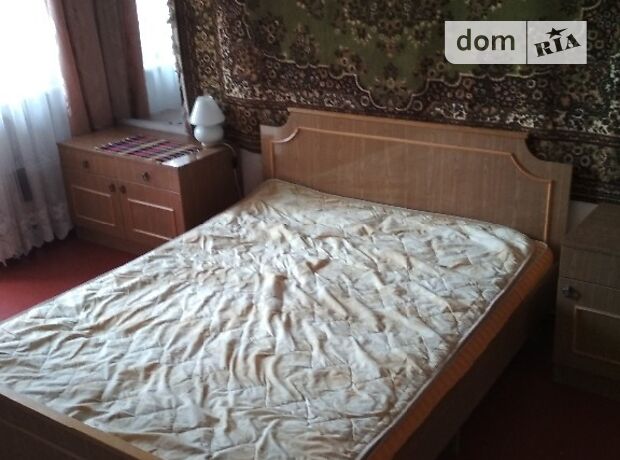Зняти кімнату в Києві на вул. Автозаводська 4000 за 4000 грн. 