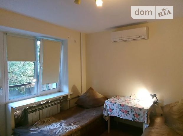 Rent daily a room in Odesa on the St. Posmitnoho per 150 uah. 
