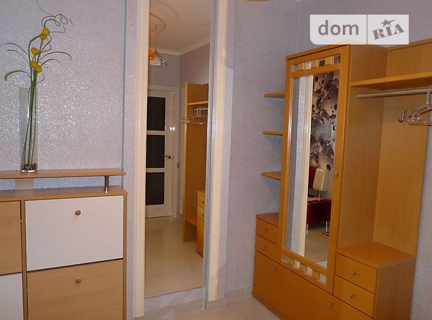 Rent an apartment in Kyiv on the Avenue Lobanovskoho Valeriia per 16500 uah. 