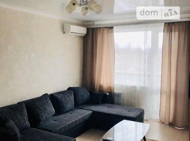 Rent an apartment in Mariupol in Tsentralnyi district per 6000 uah. 