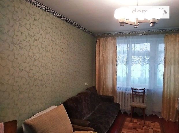 Rent an apartment in Vinnytsia on the St. Andriia Pervozvannoho per 4500 uah. 