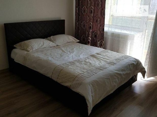 Rent daily an apartment in Khmelnytskyi per 250 uah. 