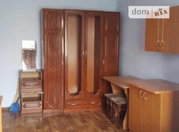 Rent a room in Ternopil on the Avenue Zluky 25 per 2100 uah. 