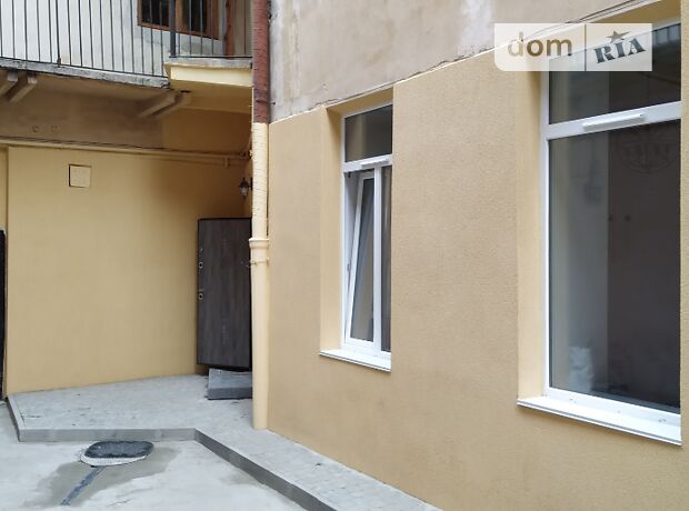 Зняти квартиру в Львові в Галицькому районі за 12000 грн. 