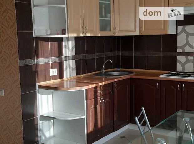 Rent a house in Brovary on the St. Starotroitska 15 per 12000 uah. 