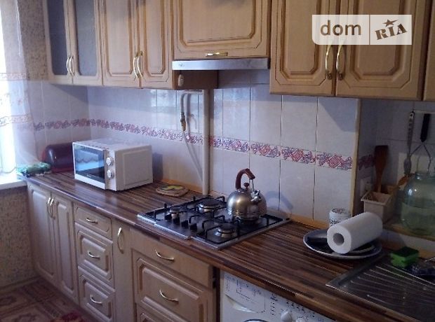 Rent daily an apartment in Mariupol on the St. Shevchenka 81 per 400 uah. 