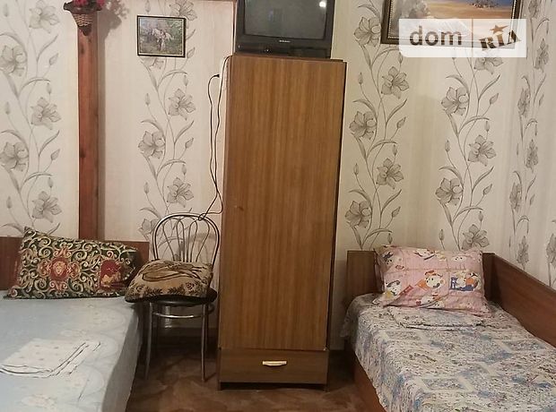 Rent daily a room in Odesa on the lane Ushakova 7 per 270 uah. 