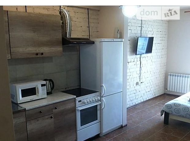 Rent an apartment in Kyiv on the Avenue Lobanovskoho Valeriia 1а per 7950 uah. 